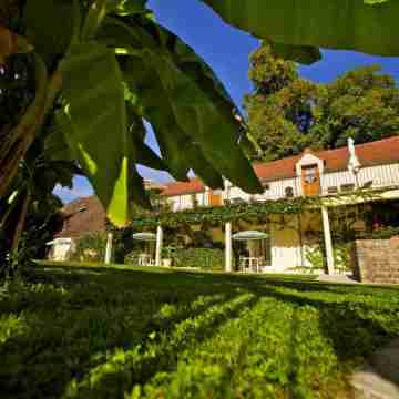 Château de Challanges Hotel Exterior