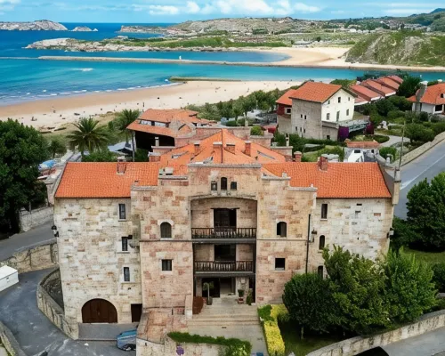 Apartamentos Costa Esmeralda Hotels in Suances