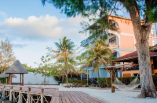 Mnarani Beach Cottages