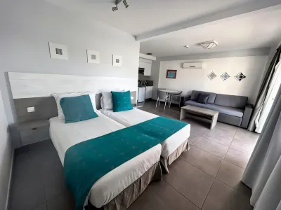 Servatur Castillo de Sol Hotels near Mary D's Bar