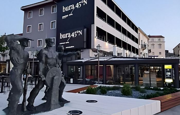 Boutique Hotel Bura 45N