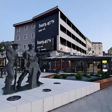 Boutique Hotel Bura 45N