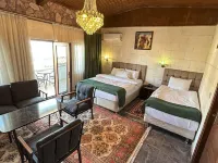 Arifbey Konagi Hotels near Alauddevle Mosque