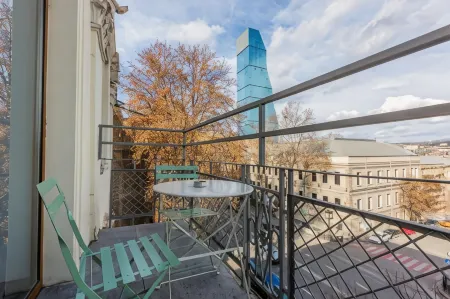 Alma Boutique Hotel Отели рядом с достопримечательностью «Тбилисский зоопарк»