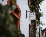 奧特斯特拉格酒店 - 家庭旅館
