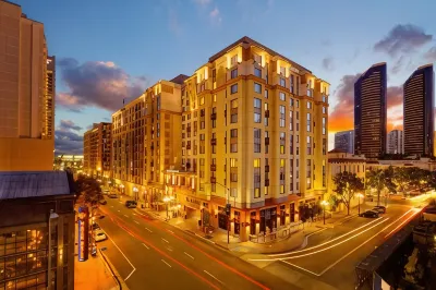 Residence Inn San Diego Downtown/Gaslamp Quarter Lambda Archives of San Diego附近的飯店