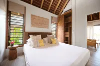 Moorea Beach Villas - 4-Star