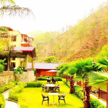 Rio Resort Отели в г. Паури-Гархвал