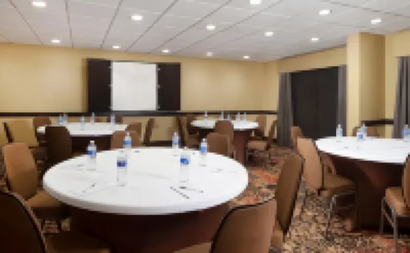 햄프턴 인 찰스턴 사우스리지