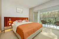 Beachfront Apartment, Summer Pool air Conditioning Hotels in Dziwnówek