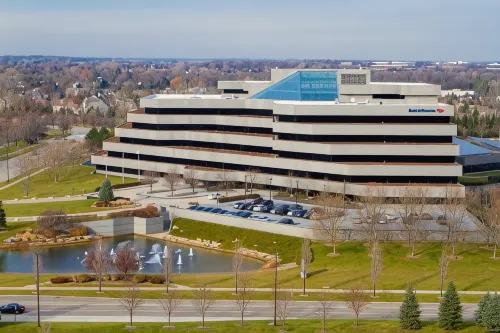 Somerset Inn Troy فنادق في Bloomfield Hills