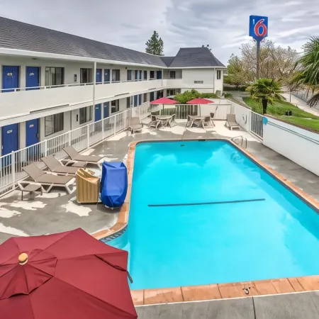 Motel 6 Fairfield, CA - North