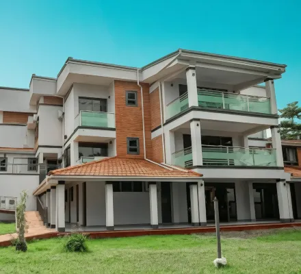 Emmaus Guesthouse Kampala - Pensions