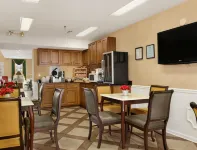 Baymont by Wyndham Waycross - breakfast