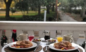 Forsyth Park Inn