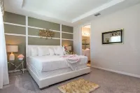 Orlando Newest Resort Community Town 5 Bedroom Townhouse by RedAwning