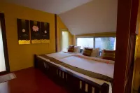 Pai Vintage Garden Resort Hotels in Pai