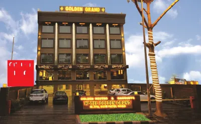 Hotel Golden Grand Hotels in West Delhi