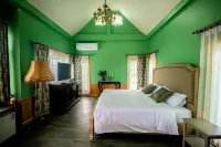 Baroque Boutique Resort Hotel di Ranong