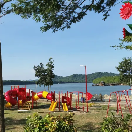 Riverine Garden Hotel