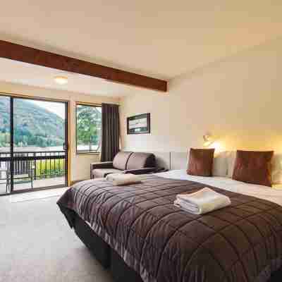 Hawea Hotel Rooms