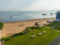 The Beach Haus - Traverse City