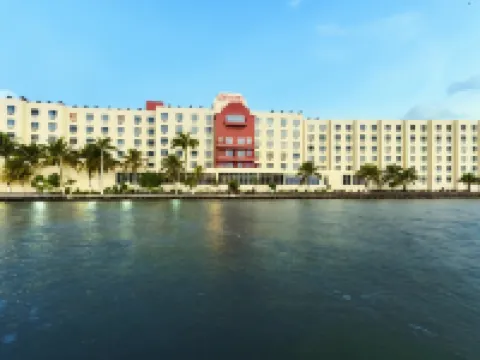 Ramada by Wyndham Princess Belize City โรงแรมใกล้สนามบินเบลีซซิตี้ มิวนิซิพอล