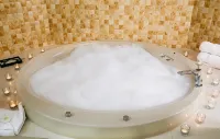 エル ゴルフ ホテル ブティック - バスタブ
