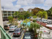 Hotel Chateaubleau - Parkplatz