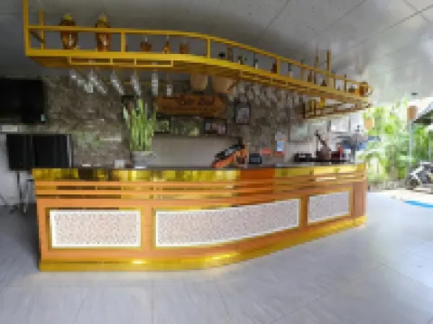 寶賓民宿 檳知酒店