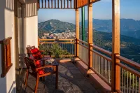 Taj Theog Resort & Spa Shimla - خلابة