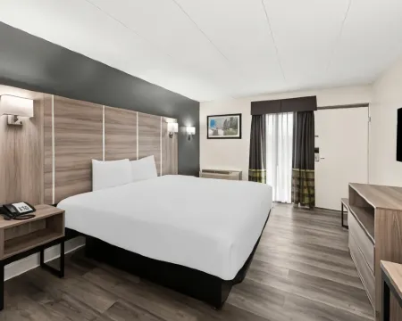 Suburban Studios Mason Near Kings Island Hotels in Mason