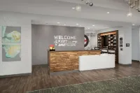 Hampton Inn & Suites Charlotte Airport Lake Pointe