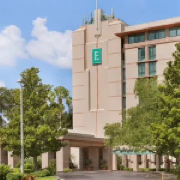 Embassy Suites by Hilton Tampa USF Near Busch Gardens Hotels in der Nähe von College of Pharmacy