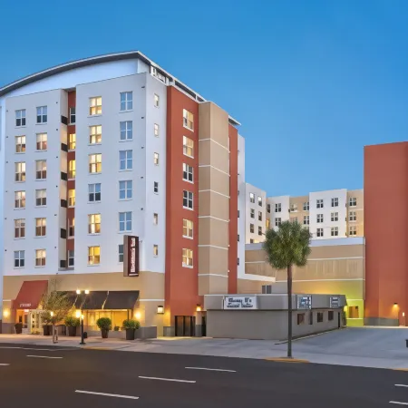 Residence Inn Orlando Downtown Отели рядом с достопримечательностью «Harry P Leu Gardens»