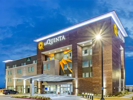 La Quinta Inn & Suites by Wyndham Sweetwater East Отели в г. Роско