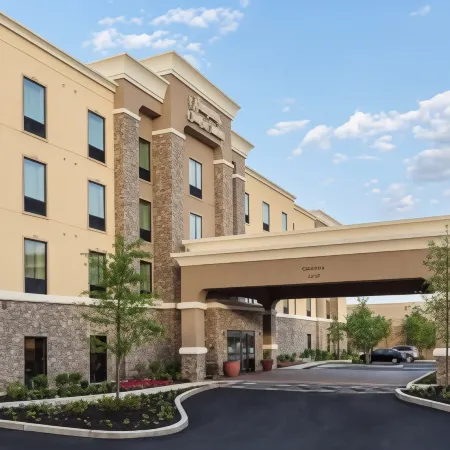 Hampton Inn & Suites Philadelphia Montgomeryville Отели в г. Товаменсин Тауншип