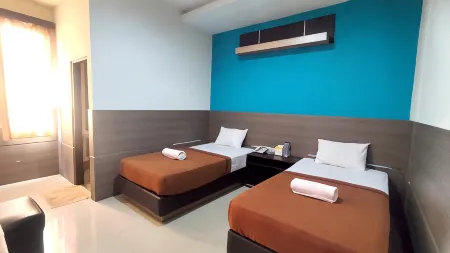 Grand Krakatau Hotel Cilegon Отели в г. Purwakarta