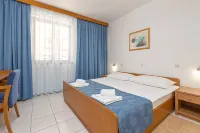 Maistra Select Riva Apartments Hotels in Zelena Laguna