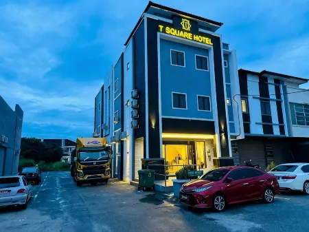 T Square Hotel (Ipoh) Отели в г. Chemor