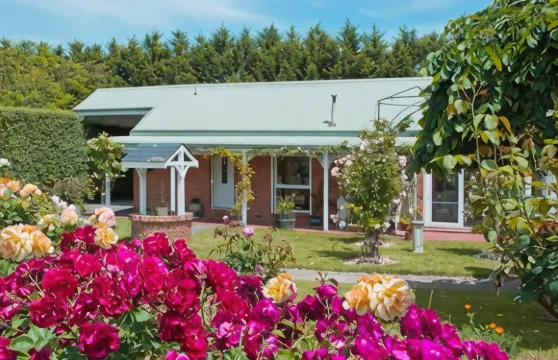 湖畔奢華小屋住宿加早餐旅館