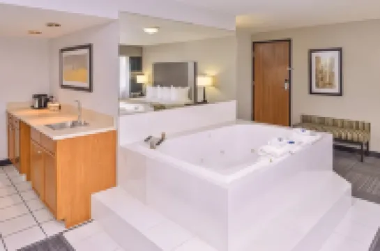 Best Western Naperville Inn Hotels in Naperville