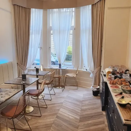 Boutique 50 Отели рядом с достопримечательностью «Парк Келвингроув»