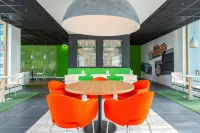 Holiday Inn Express UTRECHT - PAPENDORP by IHG - Aamiainen