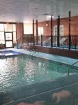 Ramada by Wyndham Topeka Downtown Hotel & Convention Center - Pools