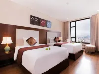 Minh Toan Galaxy Hotel Hotels near Sun Wheel