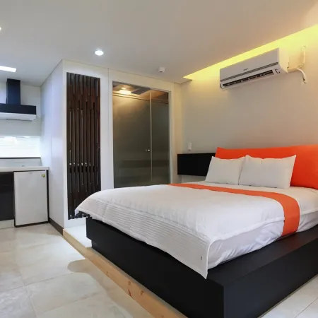 Gyeongju Novella Pension Star 4 (Near Gyeongju World) Отели рядом с достопримечательностью «Парк аттракционов Gyeongju World»