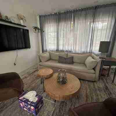 Newly renovated home near Hard Rock Stadium and major highways! Others