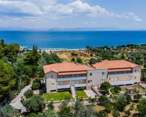 Manto Studios Hotels in Tiros