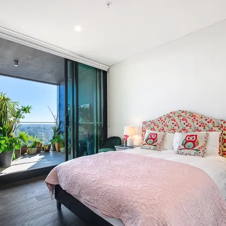 Premium 3Bed Luxury with Infinity Pool & Gym